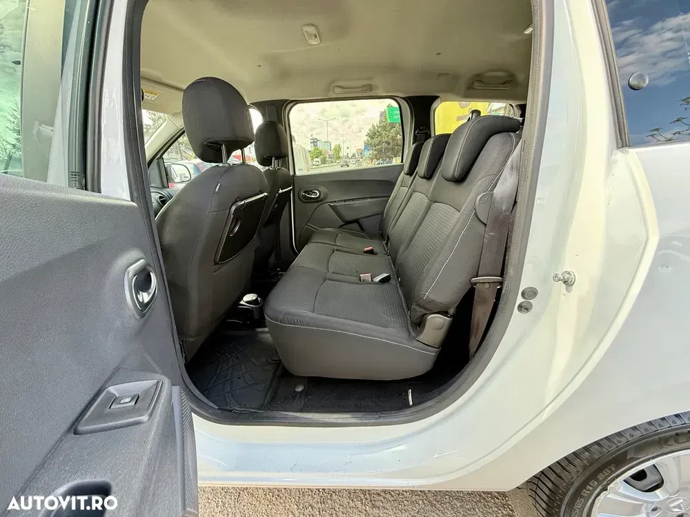 Dacia Lodgy 1.5 Blue dCi Laureate — imagine 6