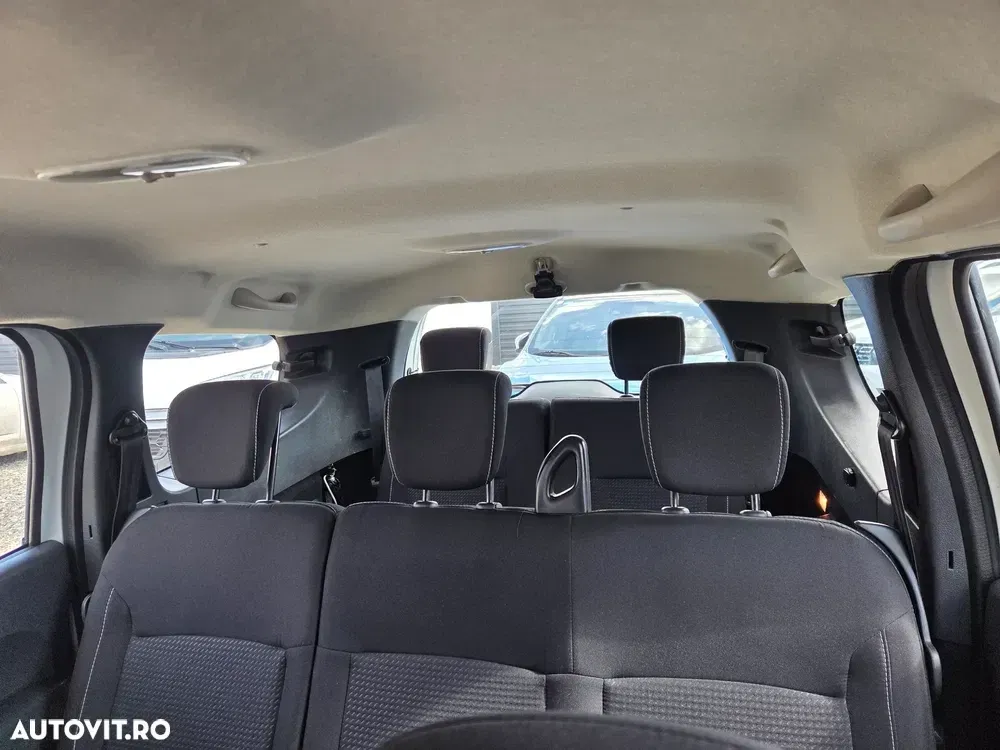 Dacia Lodgy 1.5 Blue dCi Laureate — imagine 6