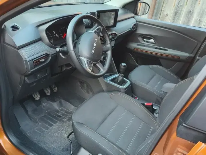 Dacia Sandero Stepway III ECO-G 100 MT6 Expression