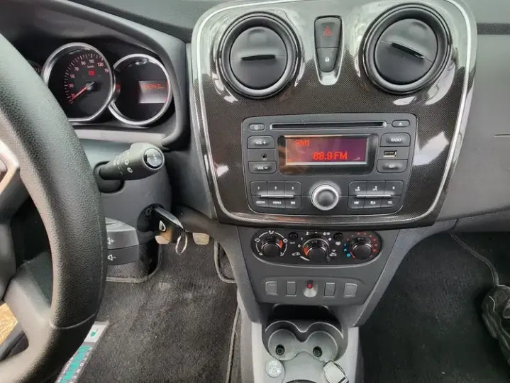 Dacia Logan III