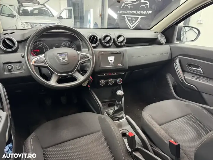 Dacia Duster II 1.6 4x2 Laureate