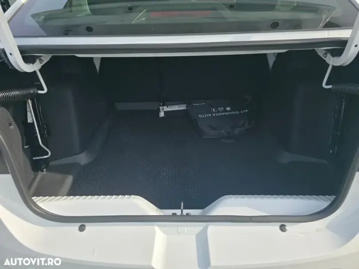 Dacia Logan TCe 90 CVT Prestige