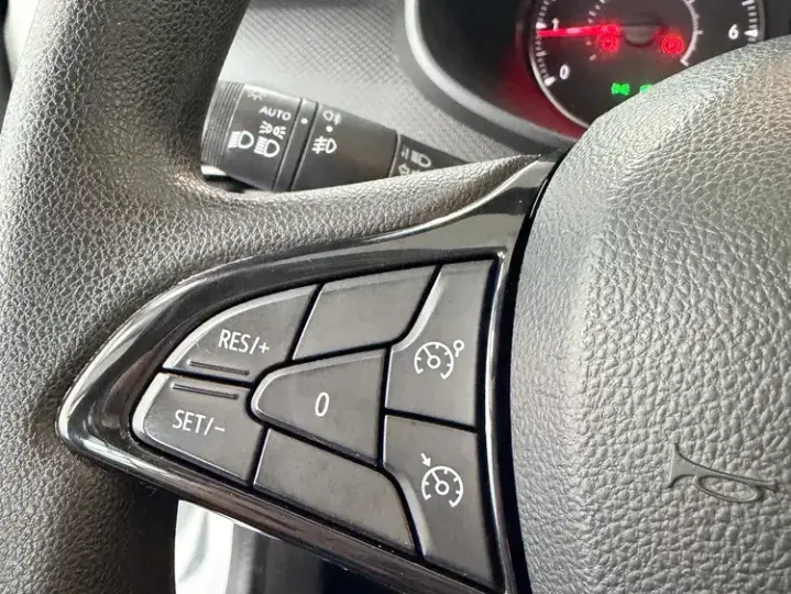 Dacia Logan TCe 90 Essential