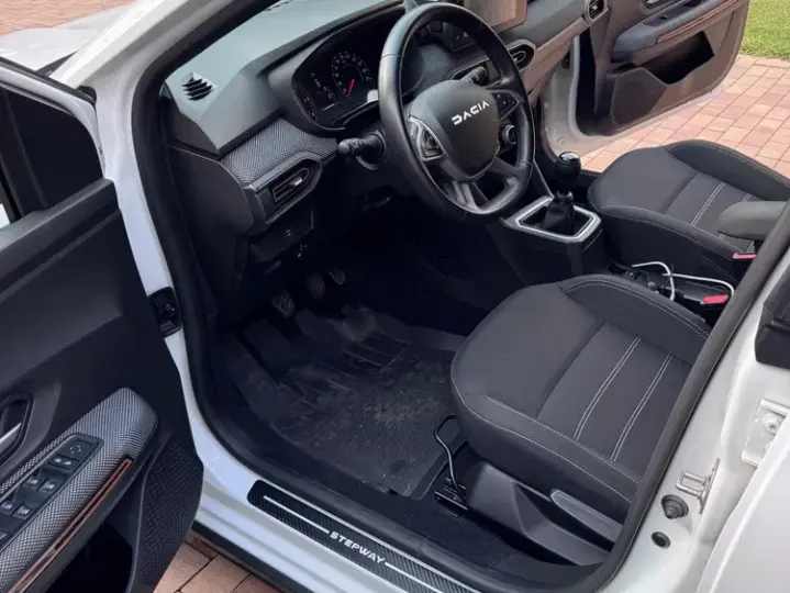 Dacia Sandero Stepway III ECO-G 100 MT6 Expression
