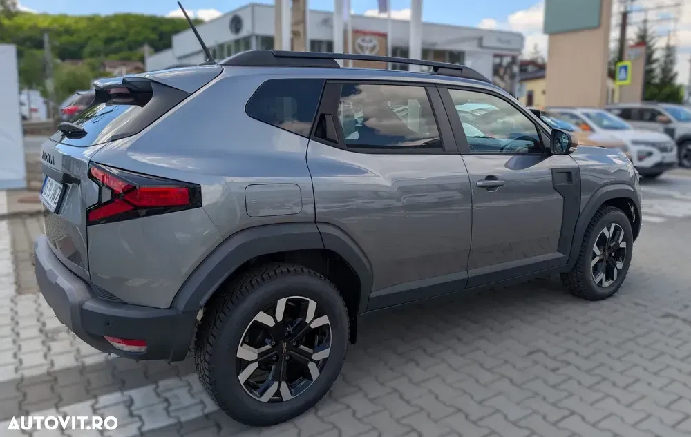Dacia Duster III HEV 140 Extreme — imagine 3