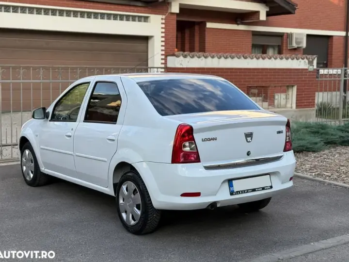 Dacia Logan I 1.5 90CP Laureate