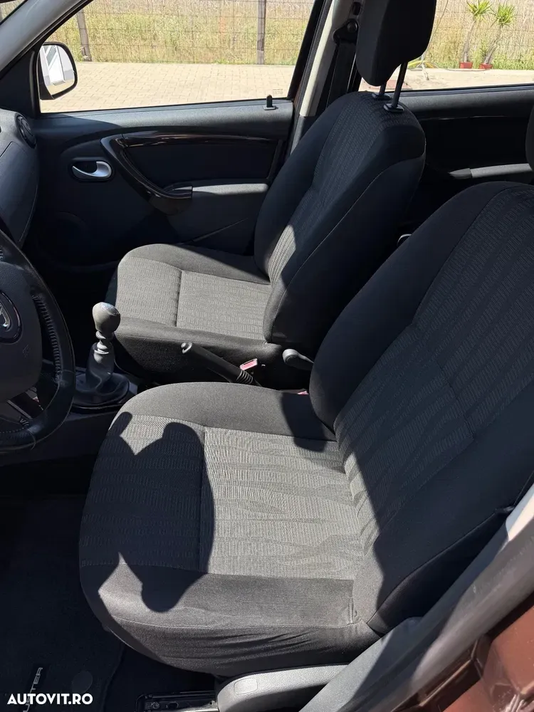 Dacia Duster dCi 90 FAP 4x4 Ambiance — imagine 5