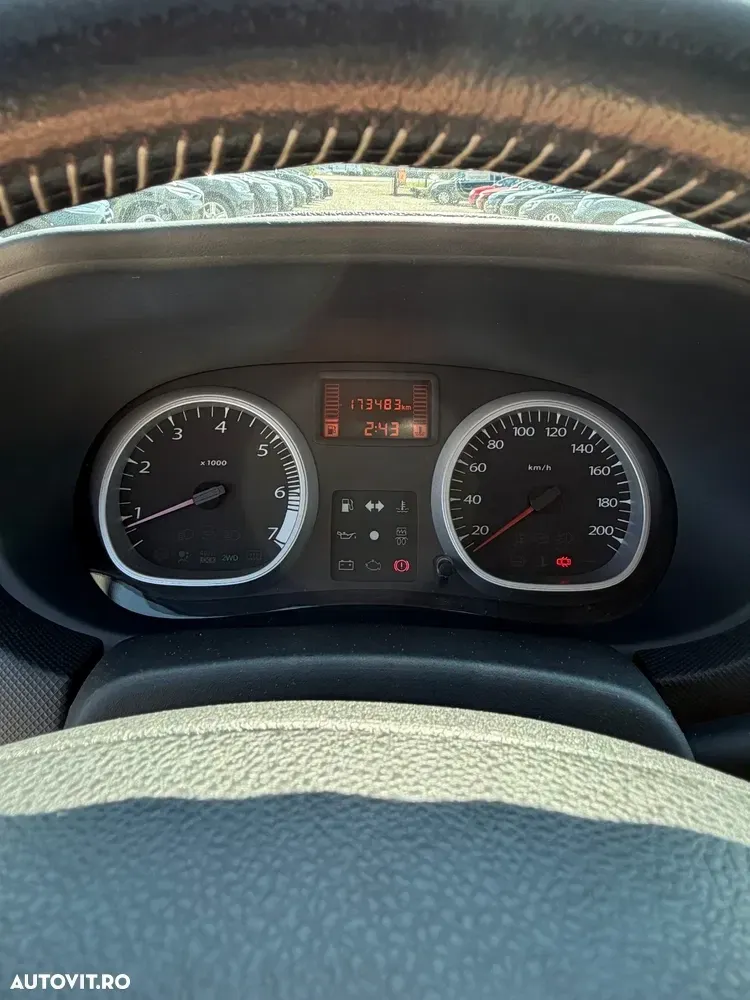 Dacia Duster dCi 90 FAP 4x4 Ambiance — imagine 6