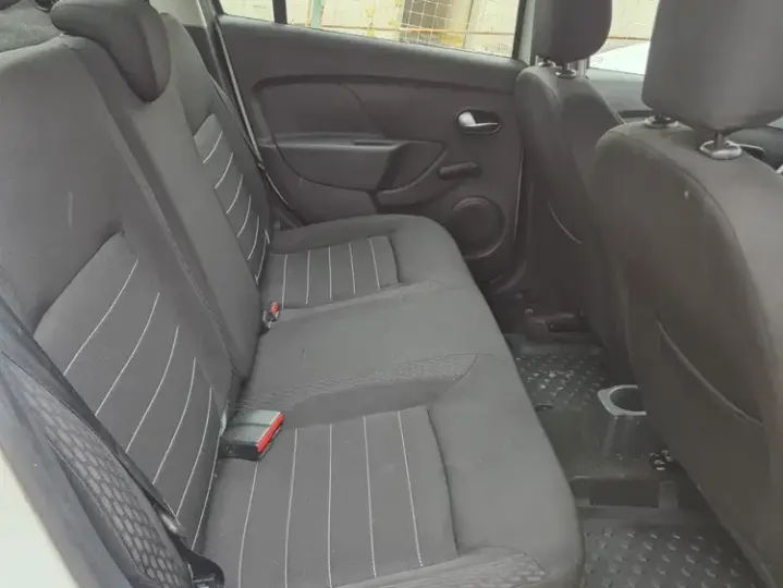 Dacia Logan II 1.0 SCe Laureate