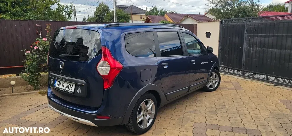Dacia Lodgy 1.6 102 CP Stepway — imagine 4