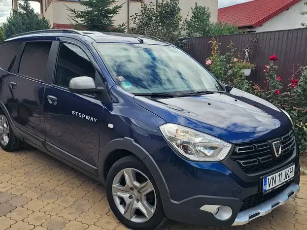 Dacia Lodgy 1.6 102 CP Stepway