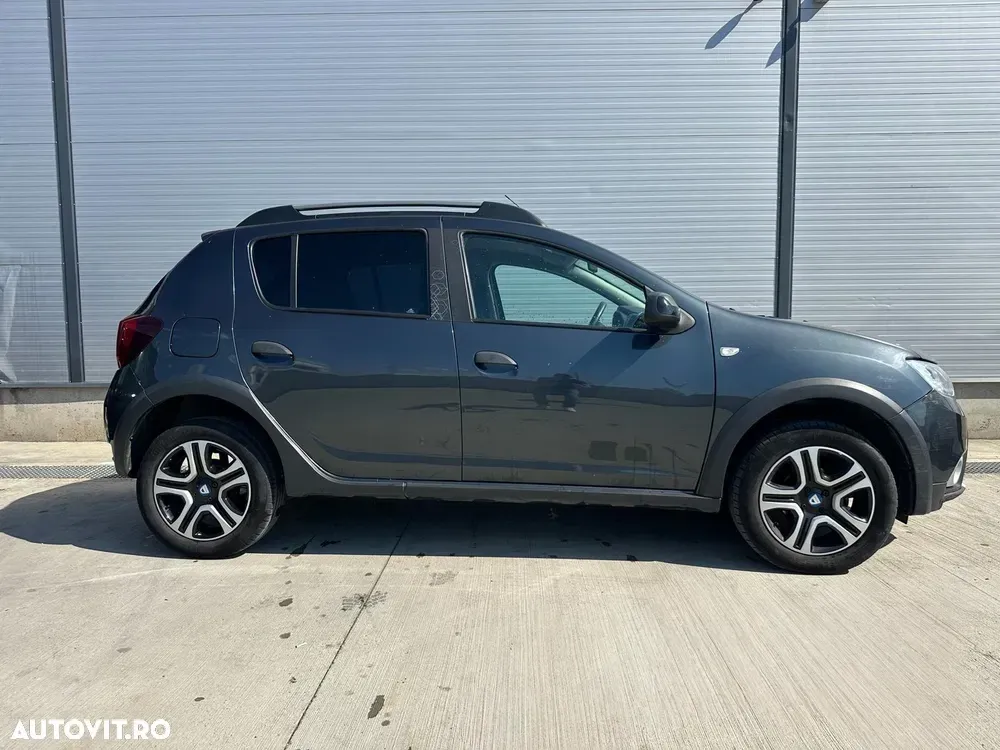 Dacia Sandero Stepway 0.9 TCe Easy-R SL Techroad — imagine 4