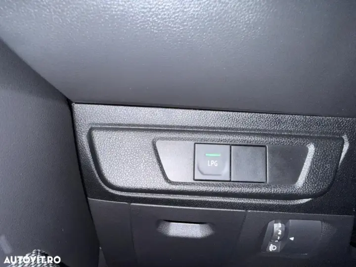 Dacia Logan III ECO-G 100 MT6 Prestige+