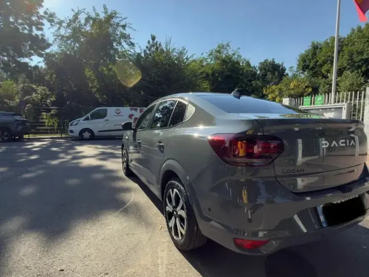 Dacia Logan III ECO-G 100 MT6 Prestige+