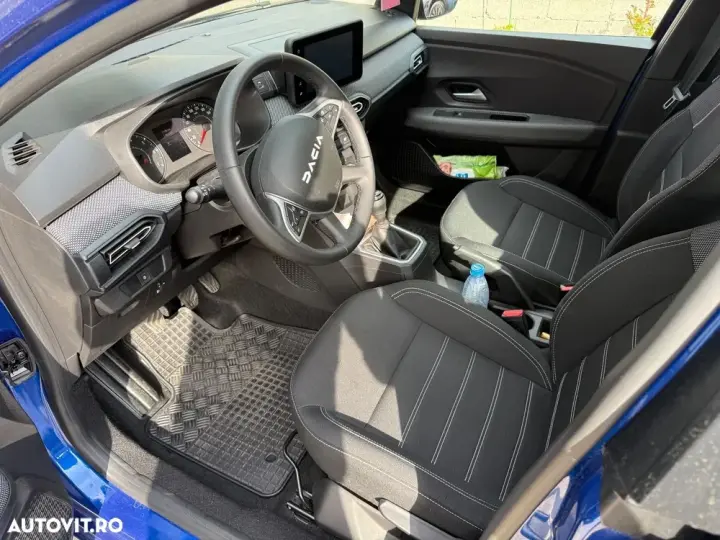 Dacia Logan III TCe 90 MT5 Expression