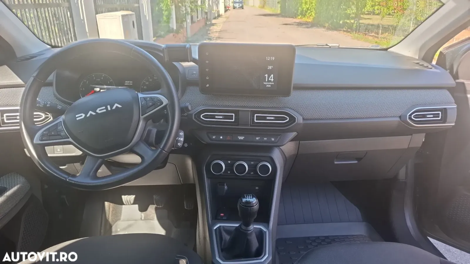 Dacia Logan III TCe 90 MT6 Journey+ — imagine 4