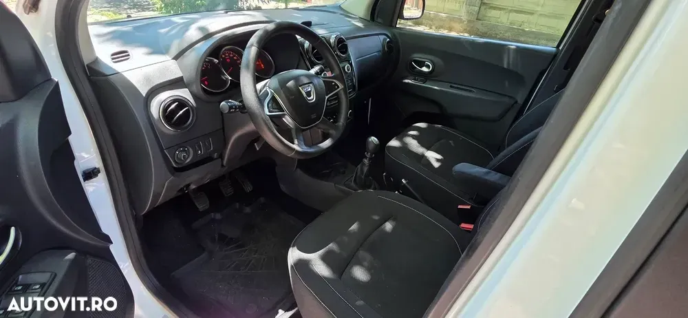 Dacia Lodgy 1.5 Blue dCi Laureate — imagine 5