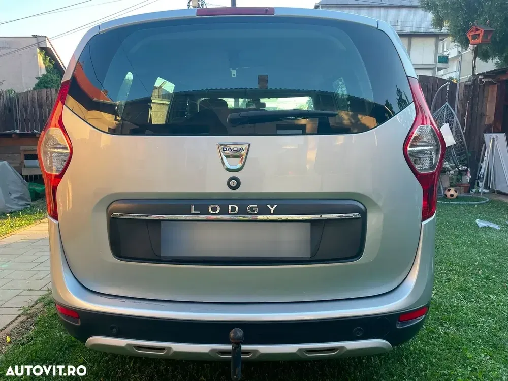 Dacia Lodgy TCe 130 GPF Stepway — imagine 2