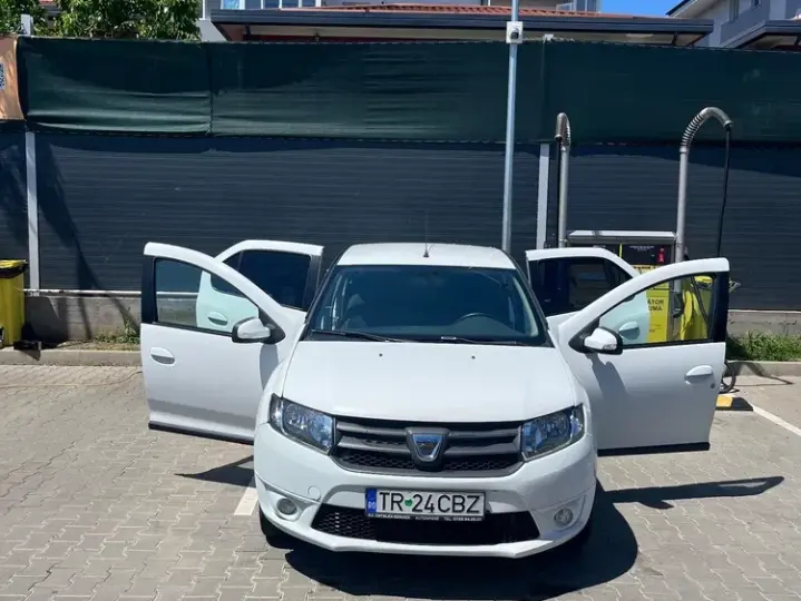 Dacia Logan 1.2 Laureate