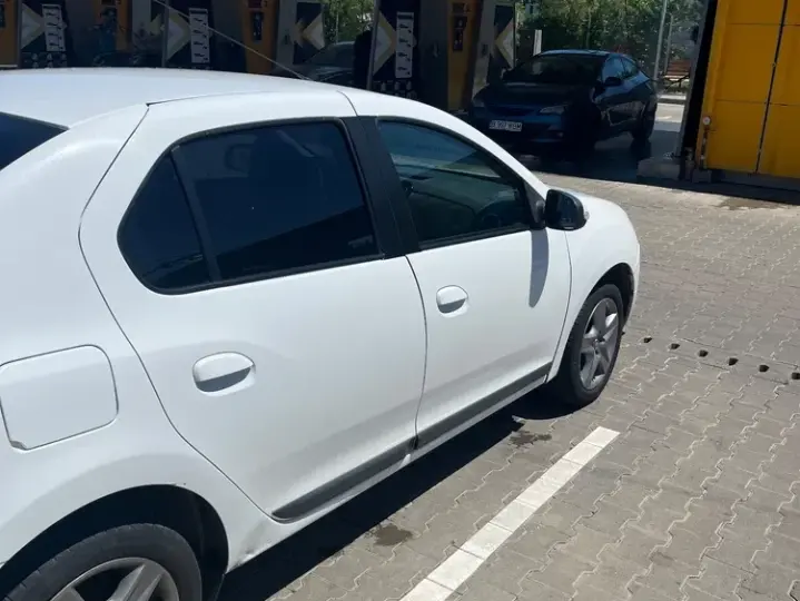 Dacia Logan 1.2 Laureate