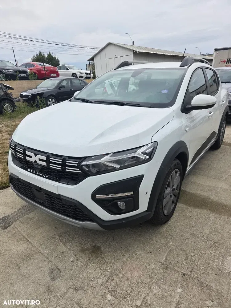 Dacia Sandero Stepway III TCe 90 Essential — imagine 2