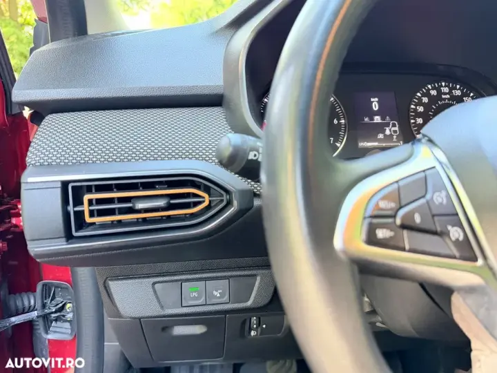 Dacia Sandero Stepway III ECO-G 100 MT6 Extreme+