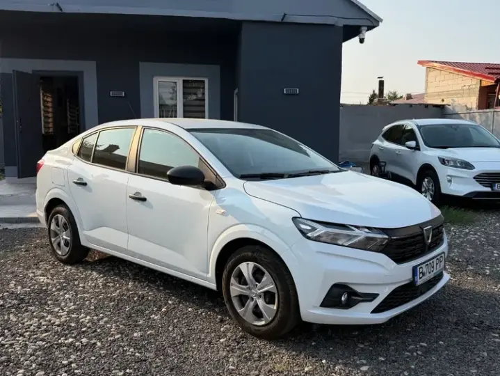 Dacia Logan III TCe 90 MT5 Expression