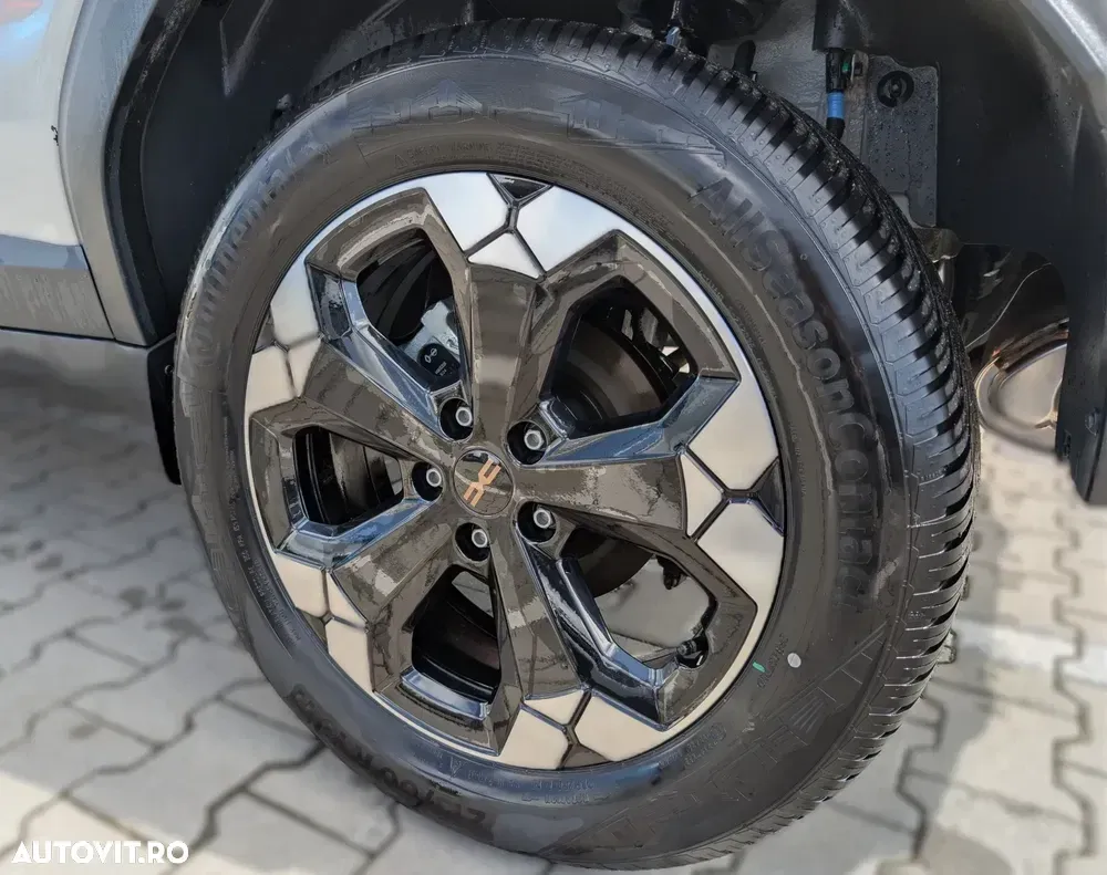 Dacia Duster III TCe 130 4X4 MHEV Extreme — imagine 4