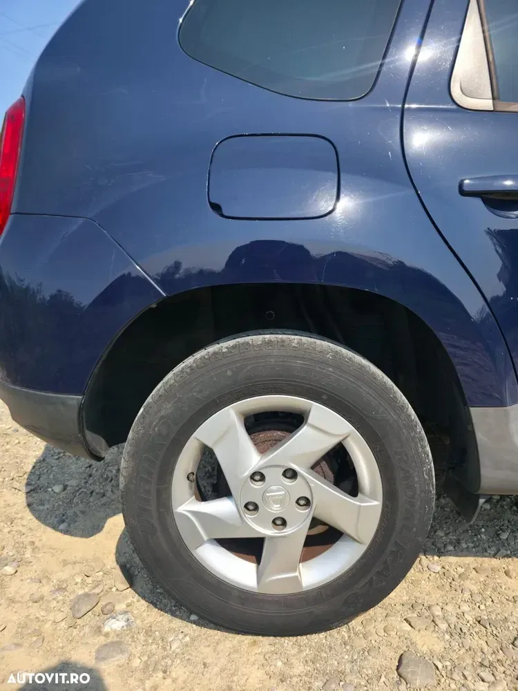 Dacia Duster 1.6 16V 105 4x4 Laureate — imagine 6