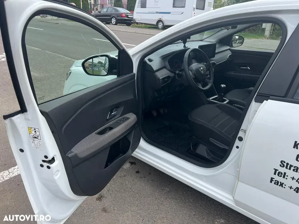 Dacia Logan III TCe 90 MT6 Expression — imagine 5