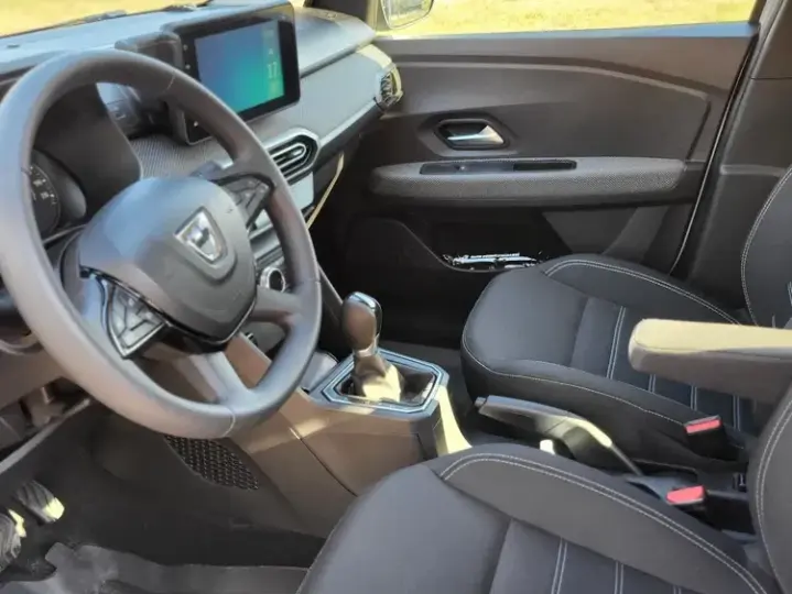 Dacia Logan III TCe 90 CVT Comfort