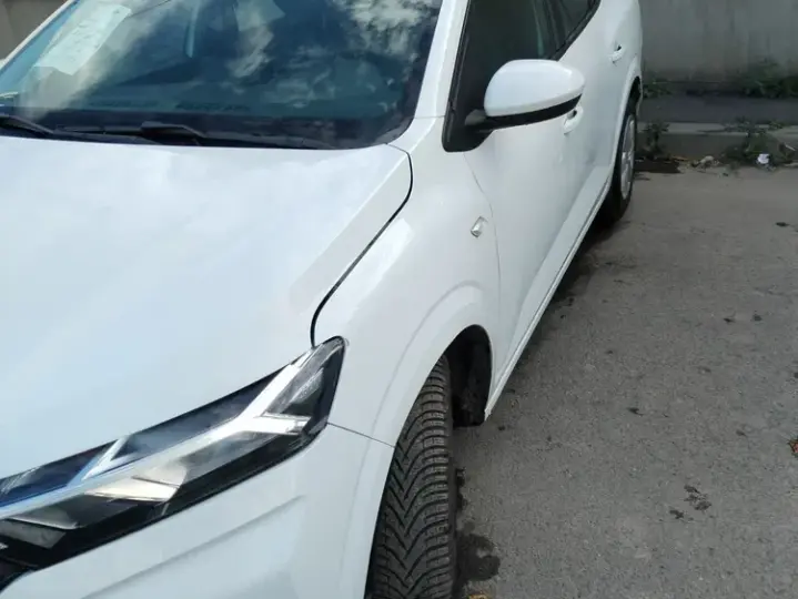 Dacia Logan III TCe 90 MT5 Comfort