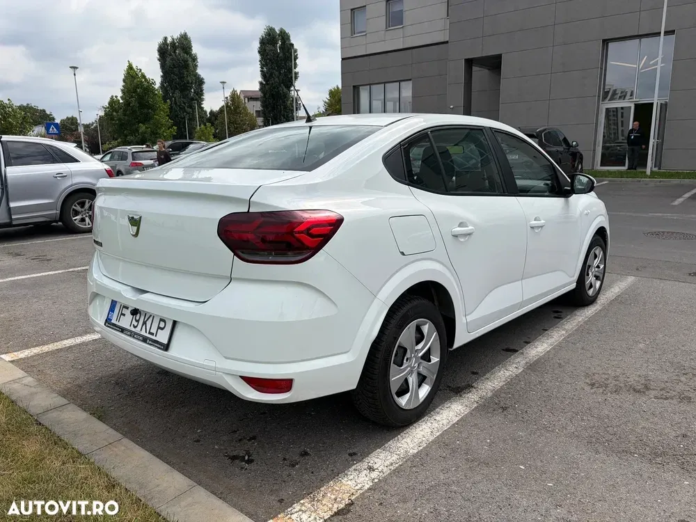 Dacia Logan III TCe 90 Essential — imagine 3