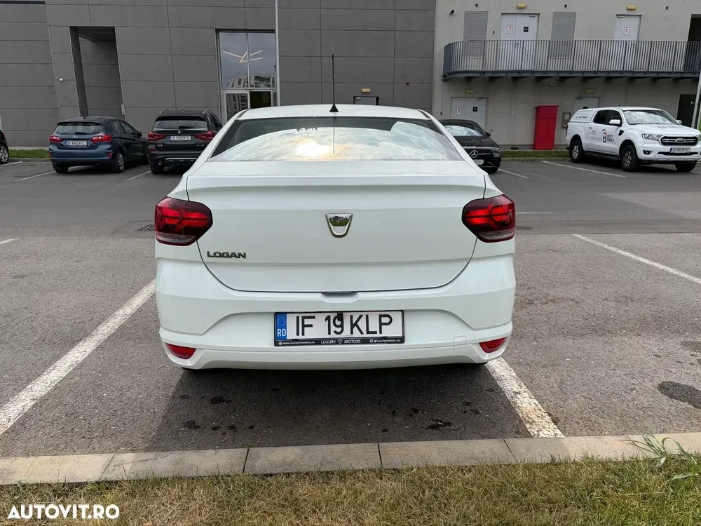 Dacia Logan III TCe 90 Essential — imagine 6
