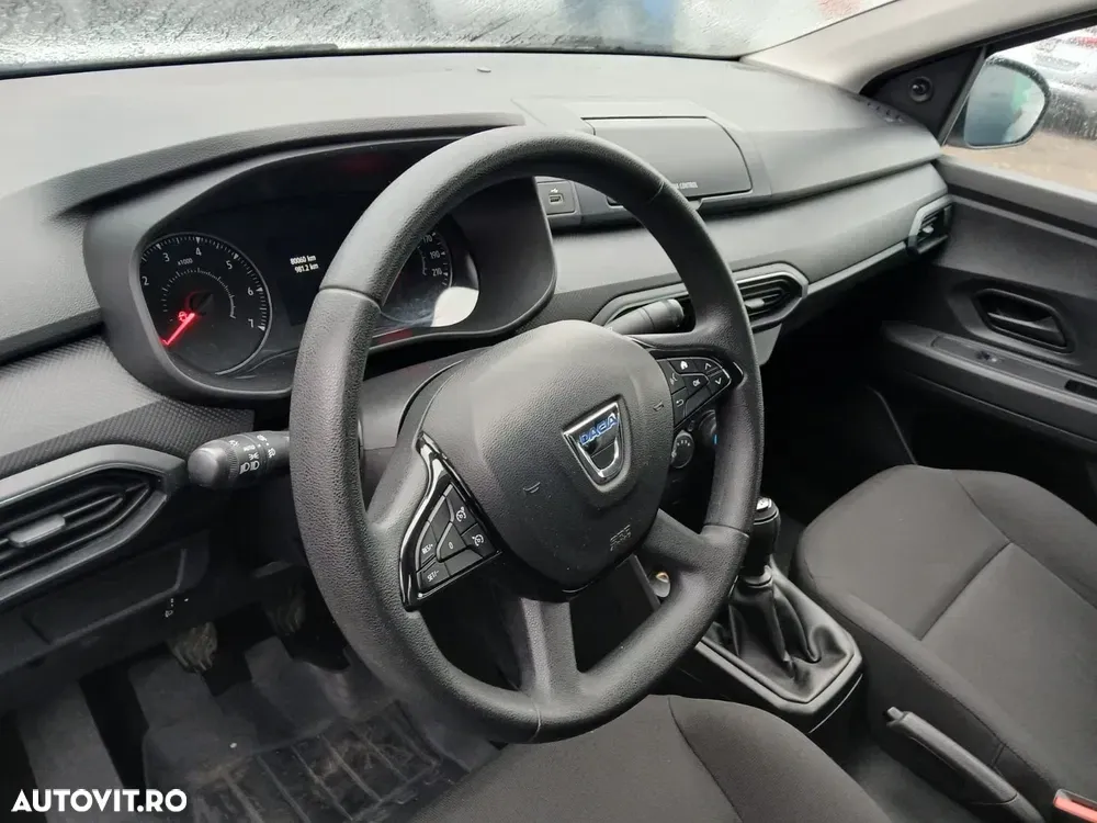 Dacia Logan III TCe 90 Essential — imagine 5