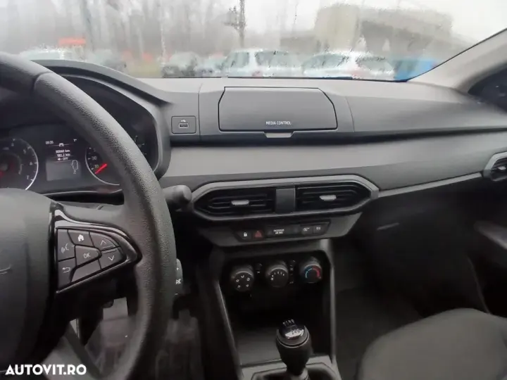 Dacia Logan III TCe 90 Essential