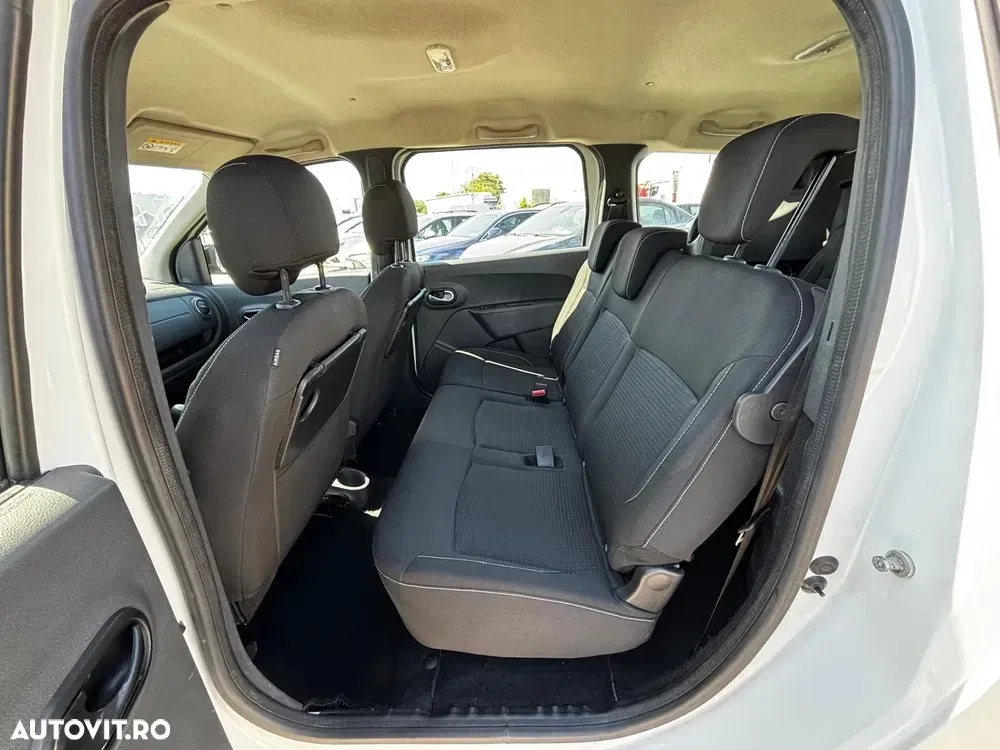 Dacia Lodgy 1.5 Blue dCi Laureate — imagine 6