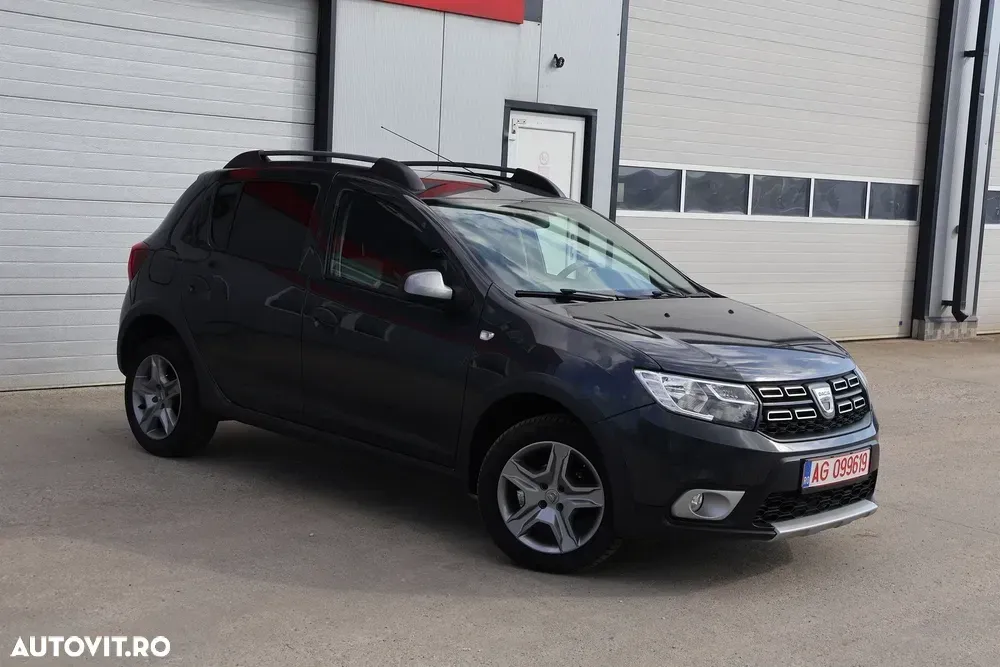 Dacia Sandero Stepway TCe 90 Prestige — imagine 4
