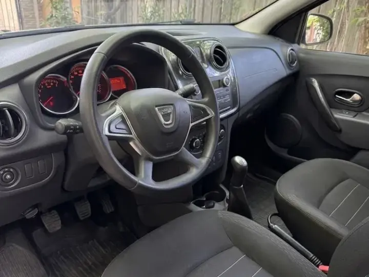 Dacia Logan II 1.5 Blue dCi Laureate