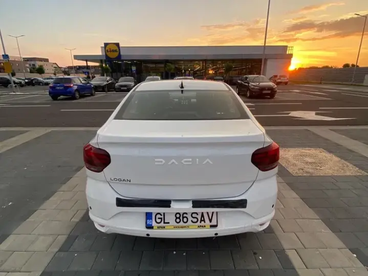 Dacia Logan III ECO-G 100 MT6 Prestige+
