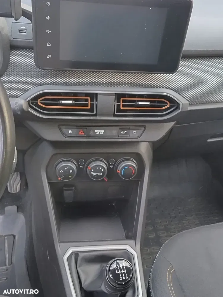Dacia Sandero Stepway ECO-G 100 MT6 Expression — imagine 2