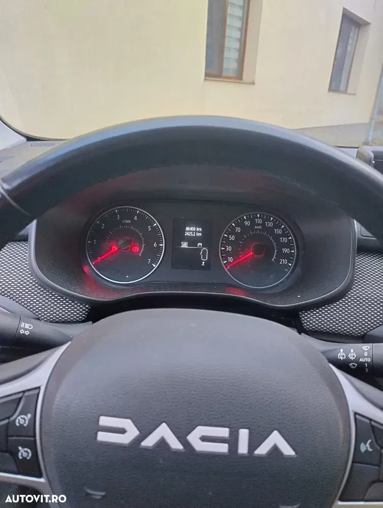 Dacia Sandero Stepway ECO-G 100 MT6 Expression — imagine 5