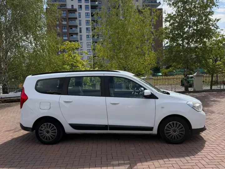 Dacia Lodgy 1.6 Laureate