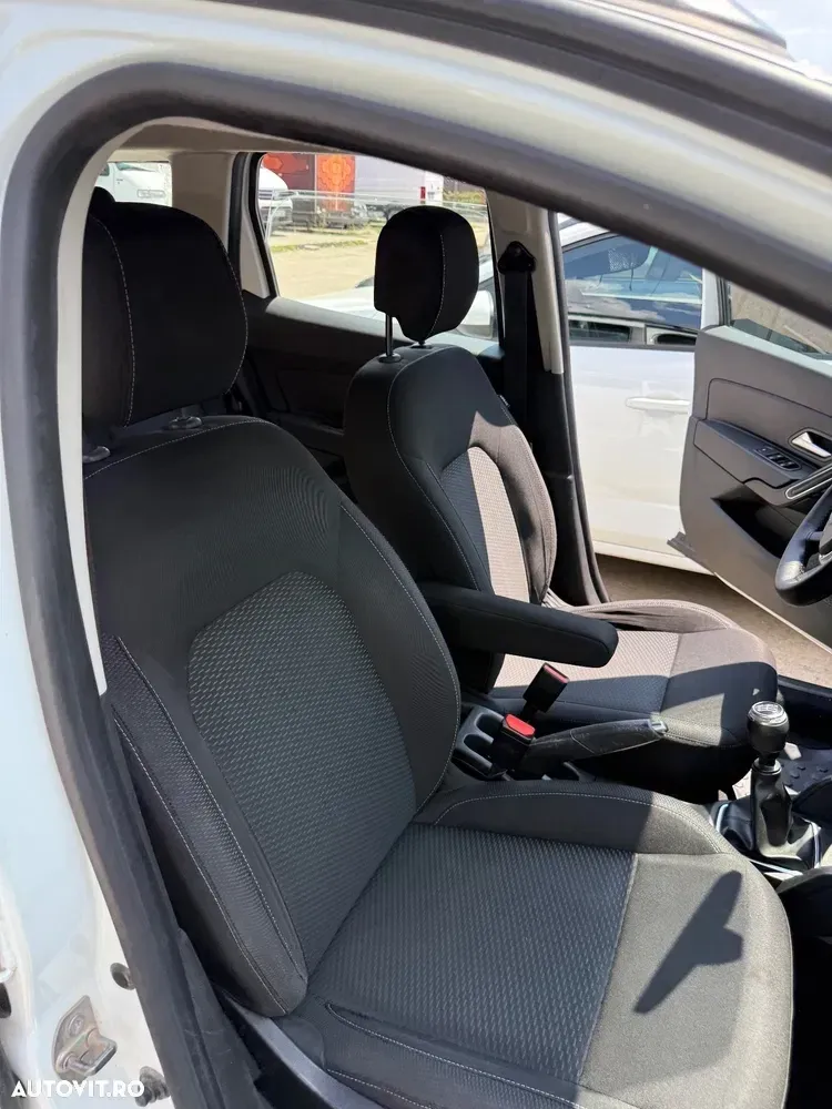 Dacia Duster II 1.5 Blue dCi 4WD Prestige — imagine 6