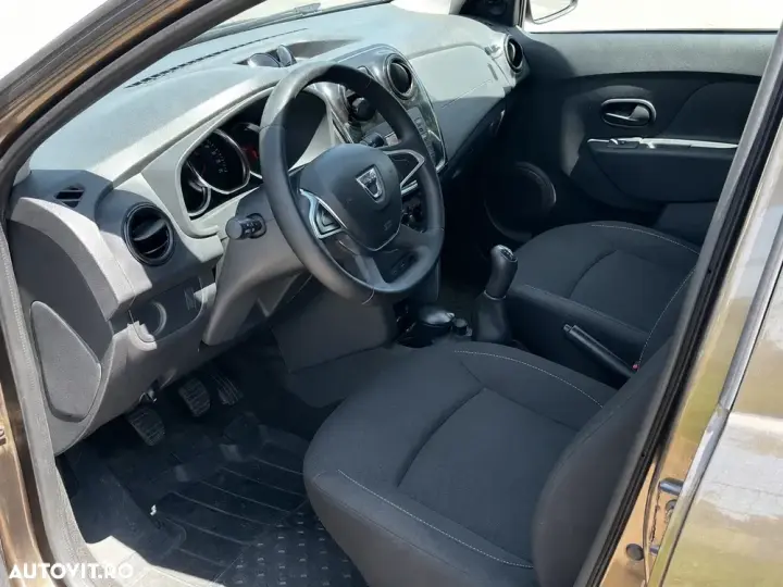 Dacia Sandero II 1.0 SCe Laureate
