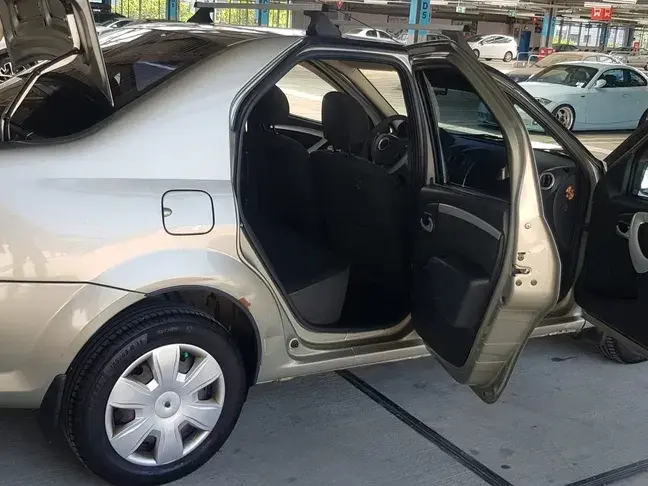 Dacia Logan I 1.5 90CP Laureate