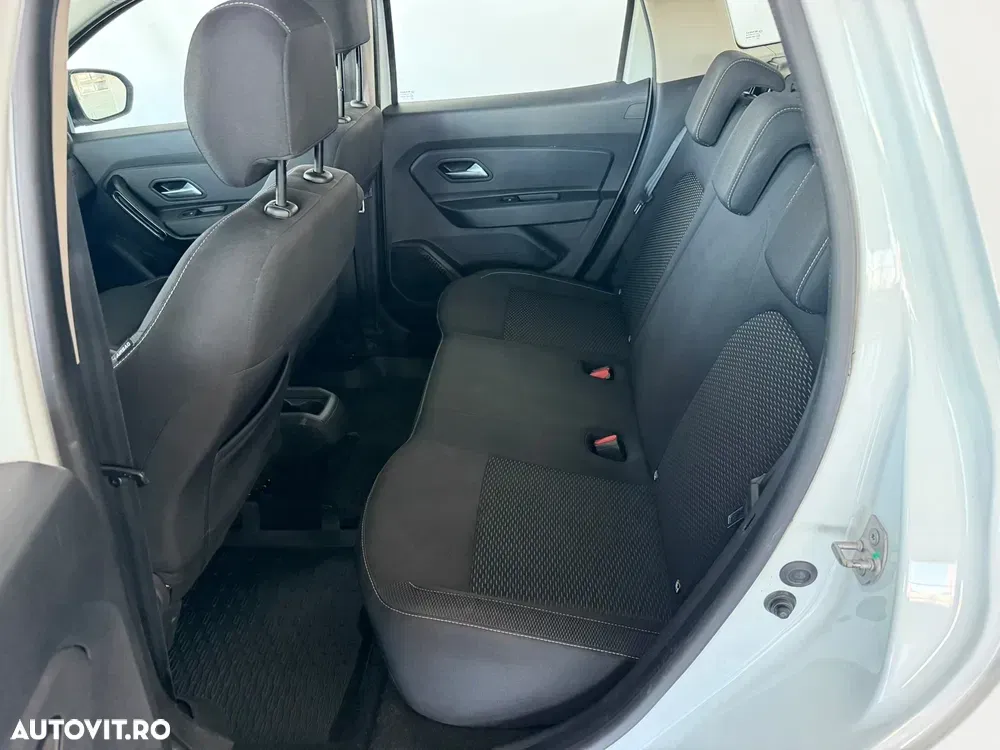 Dacia Duster Blue dCi 115 4X4 Expression — imagine 6