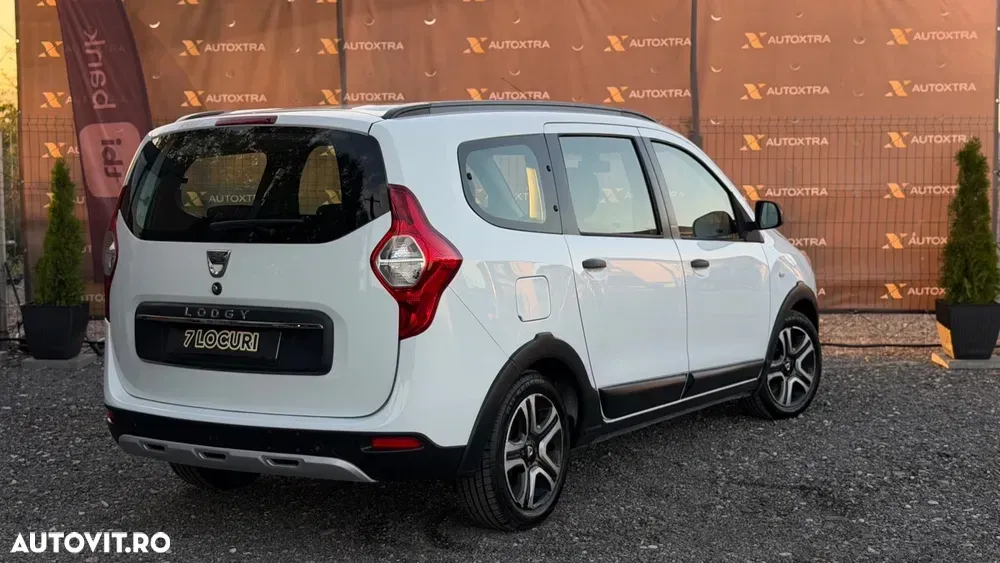 Dacia Lodgy 1.5 Blue dCi Stepway — imagine 3
