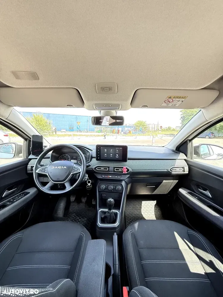 Dacia Logan III TCe 90 MT6 Expression — imagine 4