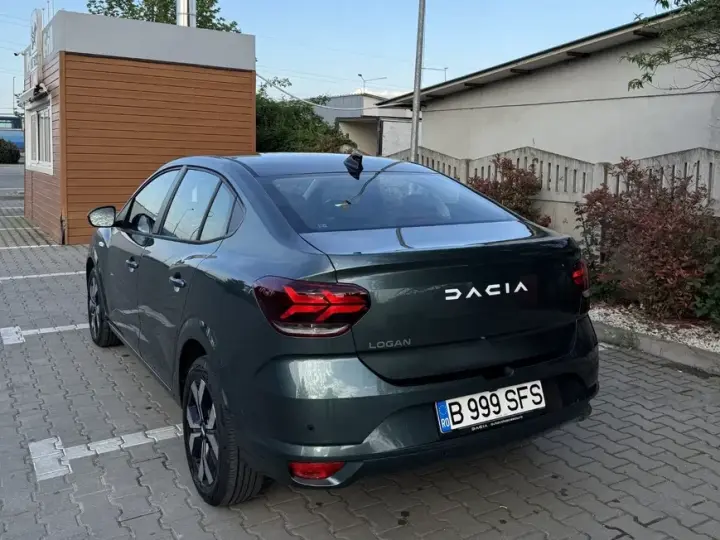 Dacia Logan III TCe 90 CVT Journey